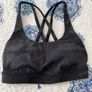Lululemon sports bra